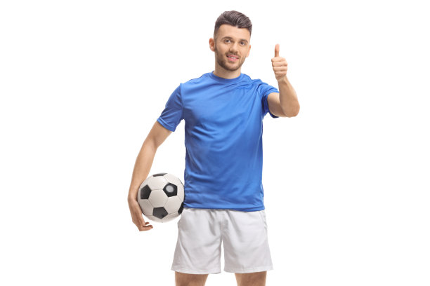 足球运动员拿着足球，竖起大拇指图片下载