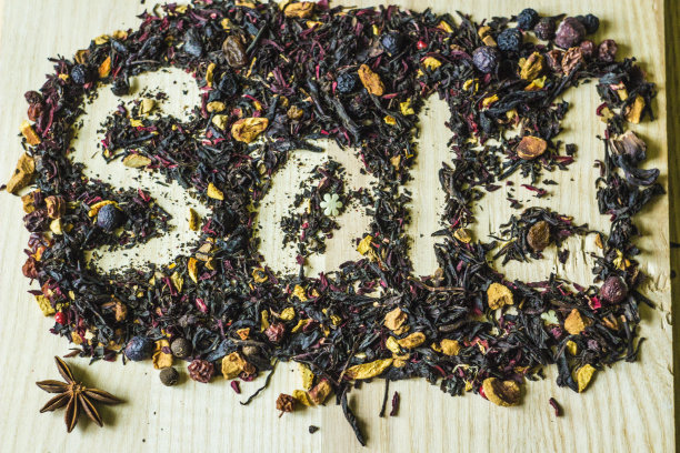 草药茶上有“出售”的字样图片下载