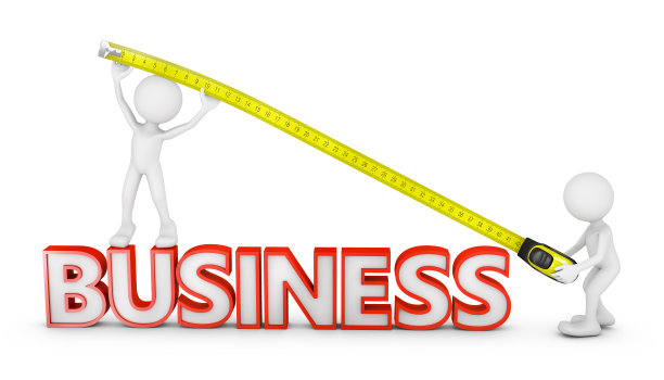 男人拿着卷尺图片下载