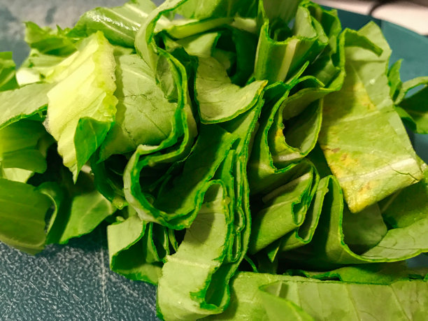 新鲜的烈性黑啤酒崔图片下载