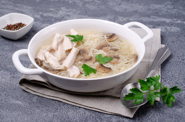 面条浓汤图片下载