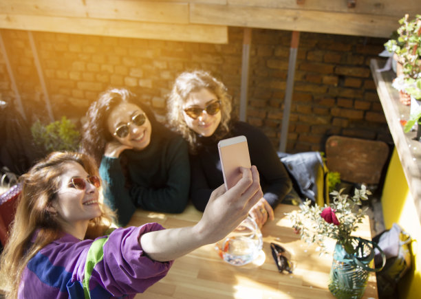 他们有问题。图片下载