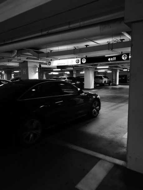 汽车停车场图片下载