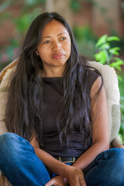 亚洲年轻女性图片下载