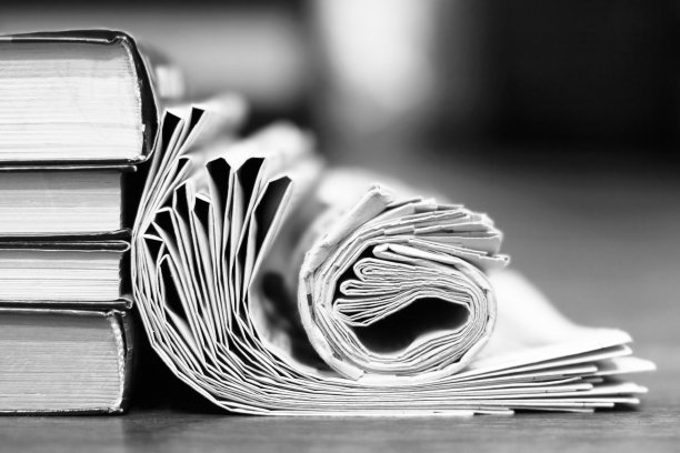 书籍和报纸图片下载