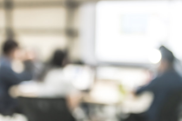 模糊办公室会议背景商务人员工作组在会议室的讨论图片下载