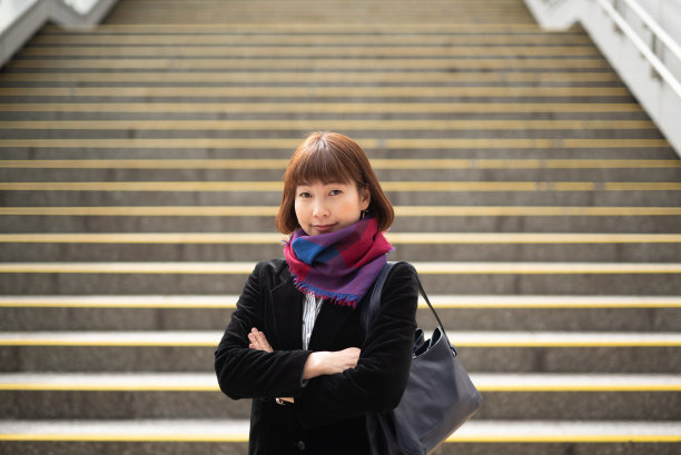 自信的女商人图片下载