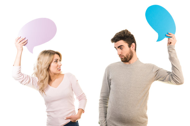 这个男人和女人在白色的背景上举着一个对话牌图片下载