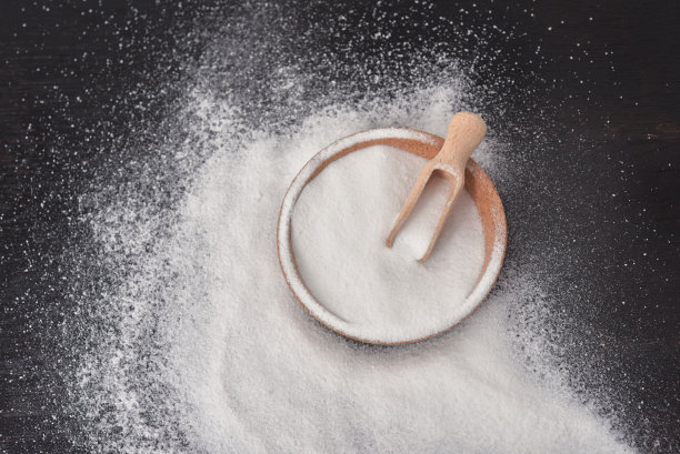 在木质背景上放上小苏打图片下载