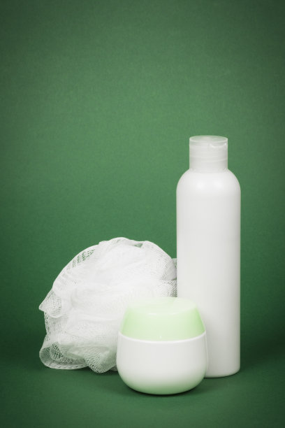 沐浴露和沐浴海绵图片下载