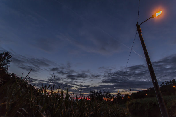 几乎在晚上图片下载