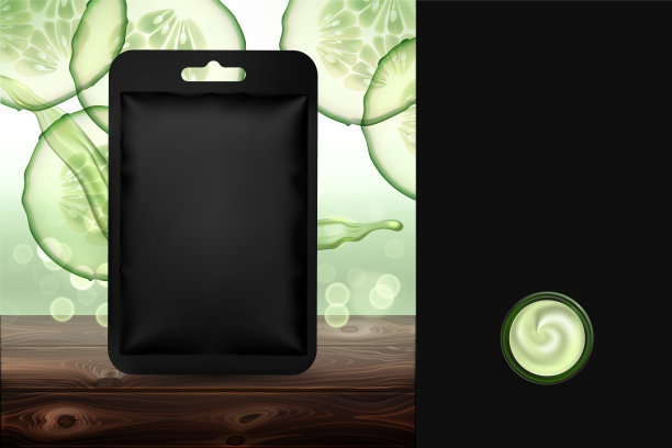 模拟黄瓜织物面膜的广告，具有保湿效果。杂志或目录的广告概念。化妆品包装设计图片下载