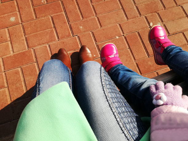 我总是和我女儿在一起图片下载