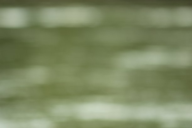 模糊河面图片下载