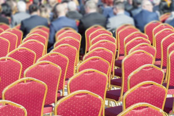 一排排的椅子图片下载