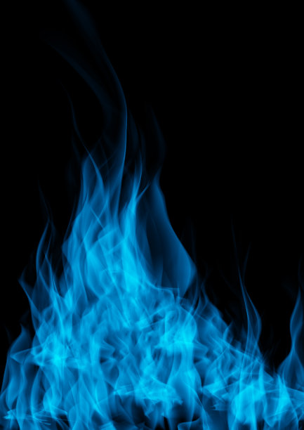 黑色背景上燃烧着火焰的气体火焰。图片下载