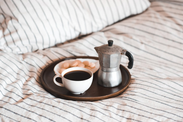 早上的一杯咖啡图片下载