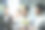 年轻的亚洲商务人士在办公室会面图片下载