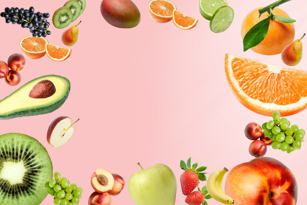 构图用各种不同的水果贯穿整个田野的框架。在中间放置文本。横向布局。粉红色的背景。图片下载