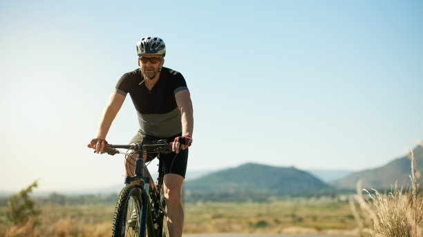 骑马如风图片下载