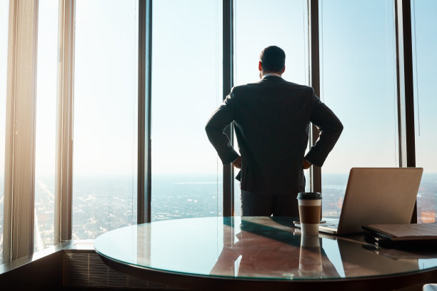 在这里主宰商业游戏图片下载