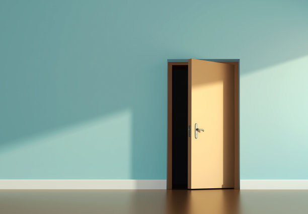 阳光明媚的房间和敞开的门图片下载