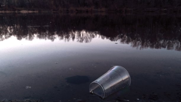 塑料杯图片下载