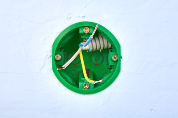 圆形接线盒内铜线。图片下载