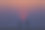 快乐生活，成功理念。孩子们在夕阳下打篮球的剪影。旅行和自由的生活方式。图片用于添加文字信息。设计艺术作品的背景。图片下载