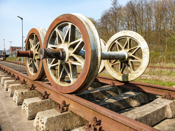 在正常轨道上图片下载