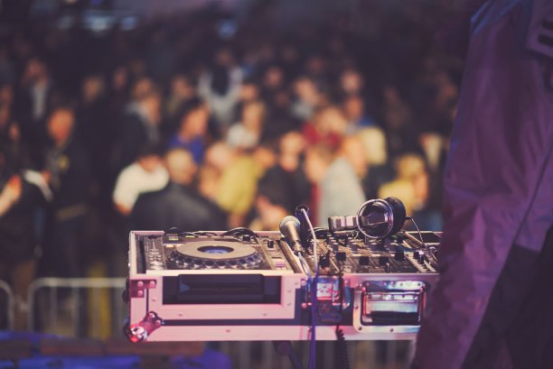 DJ混合控制台图片下载