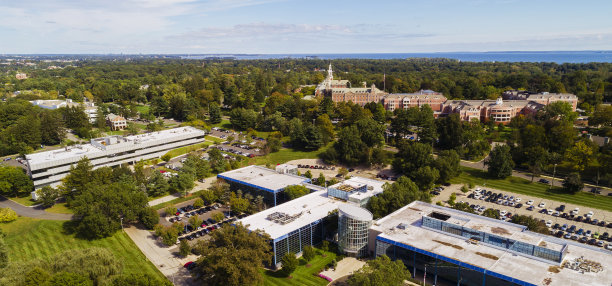 美国纽约州威彻斯特县小镇哈里森的空中全景图图片下载