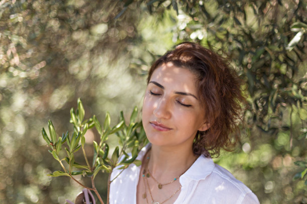 夏天地中海。头像和肩膀的梦想两个图片下载