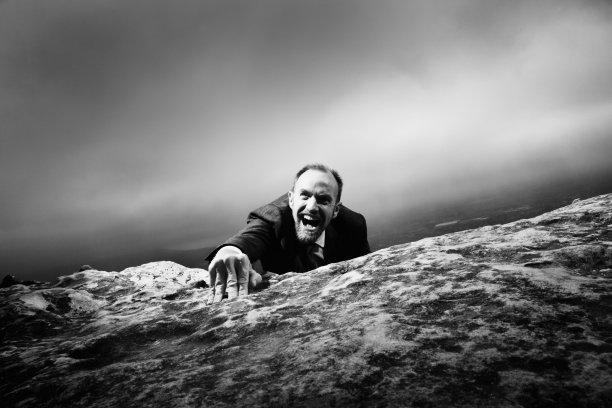 输掉激烈的竞争图片下载