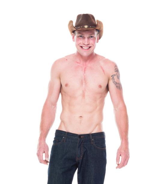 性感的牛仔穿着牛仔裤赤裸上身图片下载