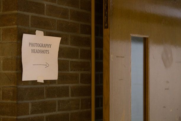 学校照片摄影大头照模特呼叫标志图片下载