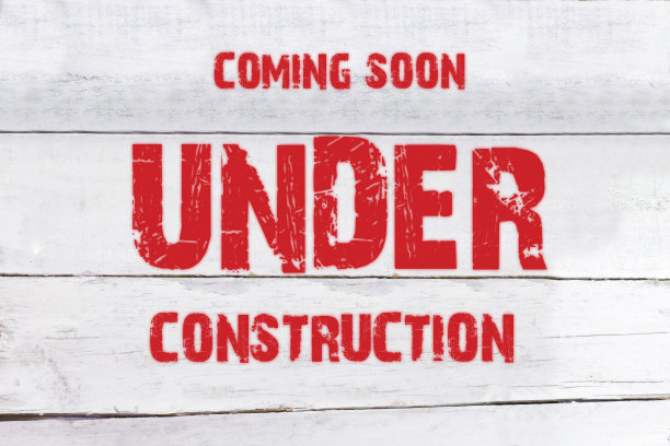 白色木桌上正在施工图片下载