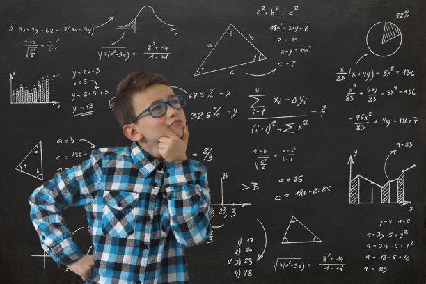 男孩孩子想决定选择想法黑板教育学校背景图片下载