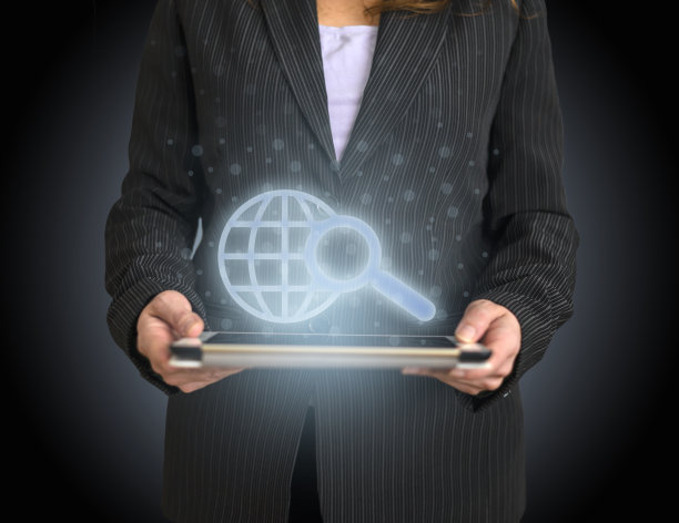 搜索图标的平板电脑与全息图图片下载