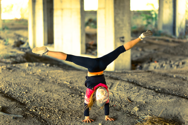 女孩街舞图片下载