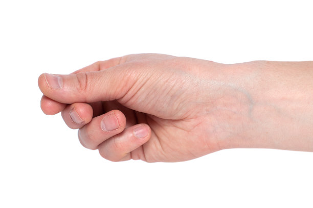 空的男性的手做手势，像是握住白色背景上孤立的东西。图片下载