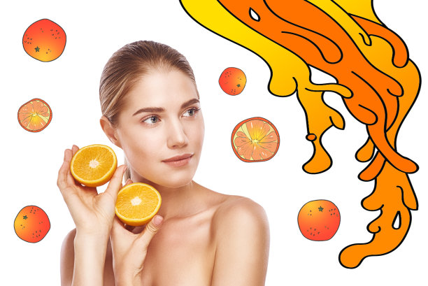 人如其食美丽的年轻女子拿着橘子片，而站在白色的背景与手绘的橙色飞溅和水果。健康的生活方式图片下载