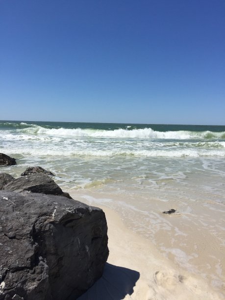 波和岩石图片下载