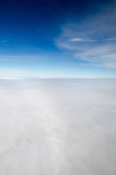 在白天从飞机上看云图片下载