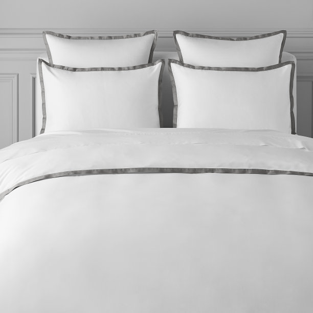 白色的床单和枕头-图片图片下载