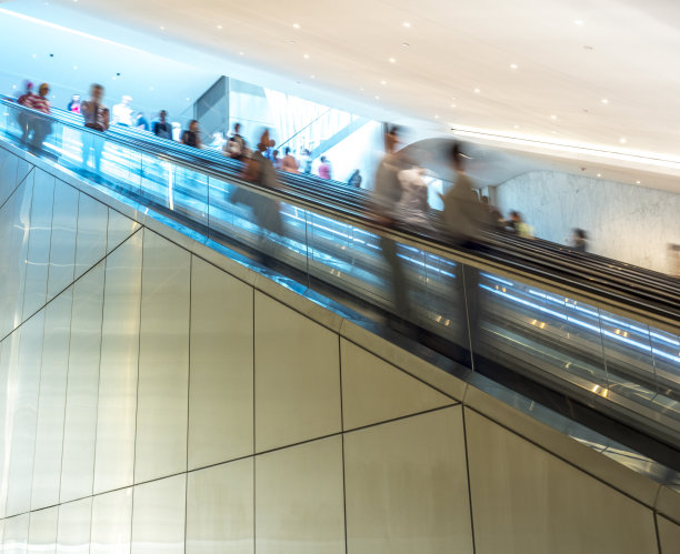 人在自动扶梯图片下载