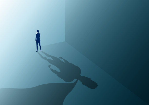 商人与墙上有斗篷影子的超级英雄一起寻找成功之路。雄心壮志和事业成功的理念。领导英雄权力、动力和内在力量的象征。图片下载