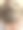 印度德里，一名印度男子在美发沙龙展示他的成果图片下载