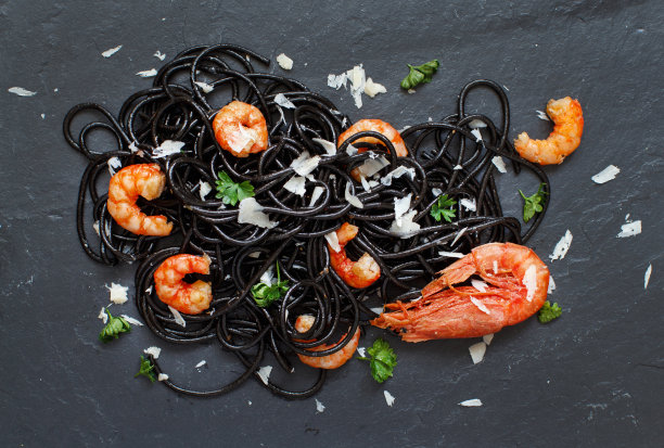 虾仁番茄墨鱼面图片下载