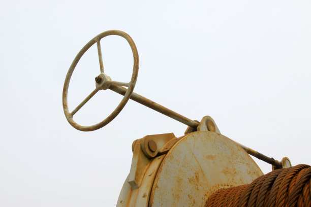 方向方向盘和金属零件，特写照片图片下载